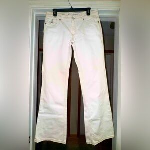Banana Republic White Flared boot cut Jeans. Size 10 Sum-06 NWOT